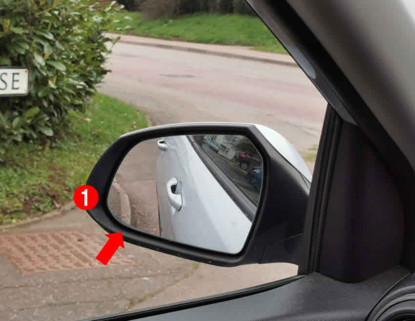 Follow the kerbline reference point when turning left at a T-junction